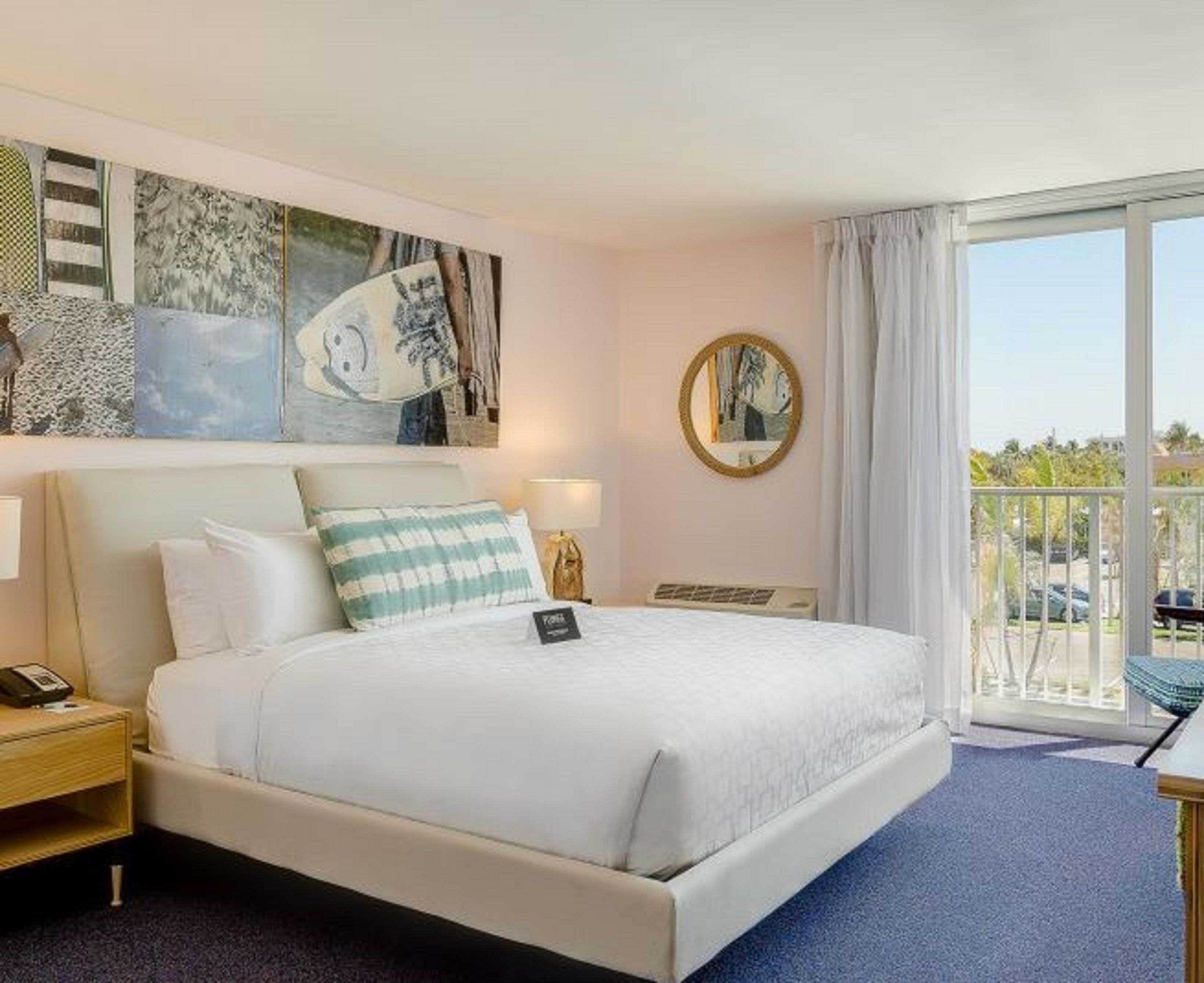 Hotel Plunge 4*
