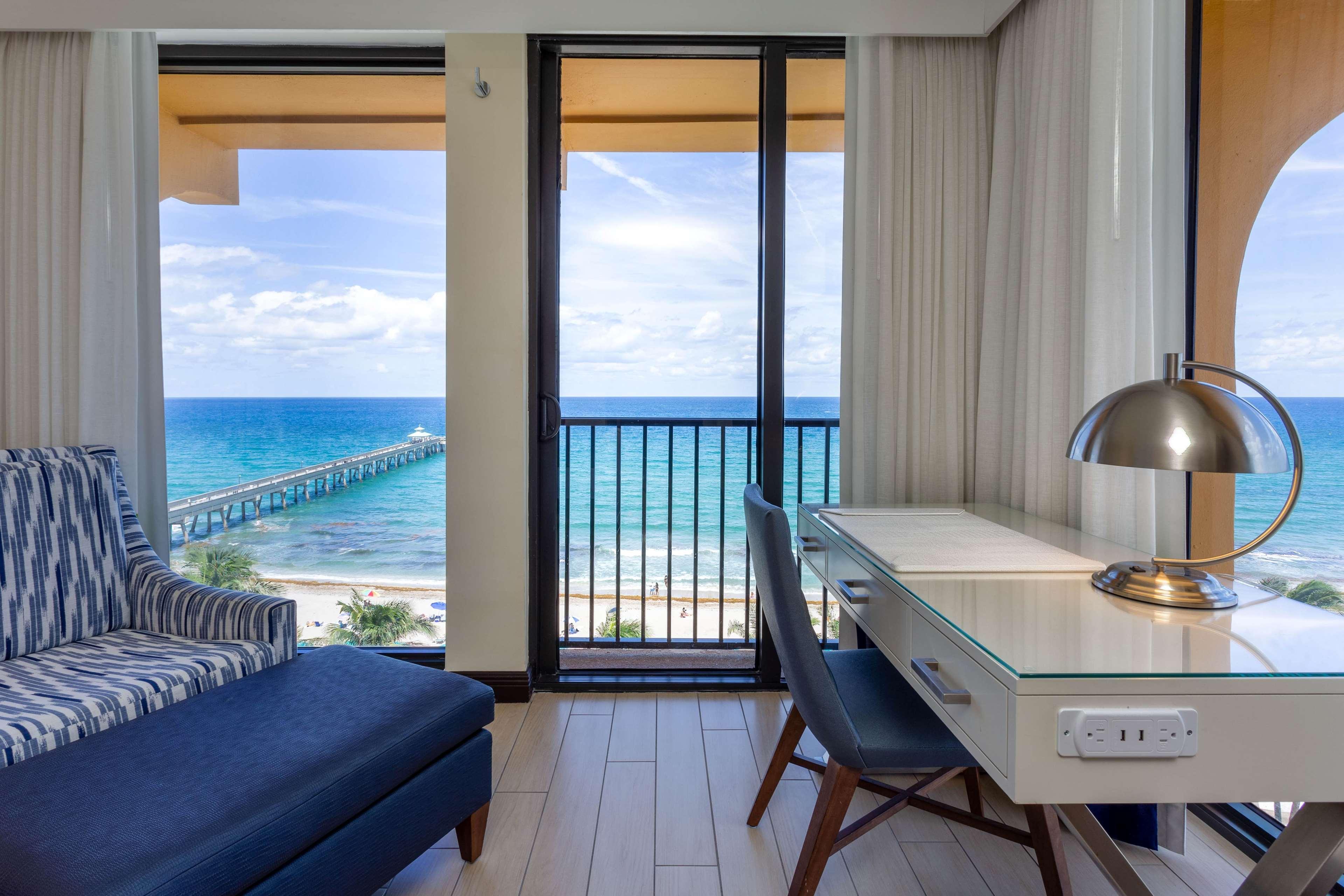 Wyndham Deerfield