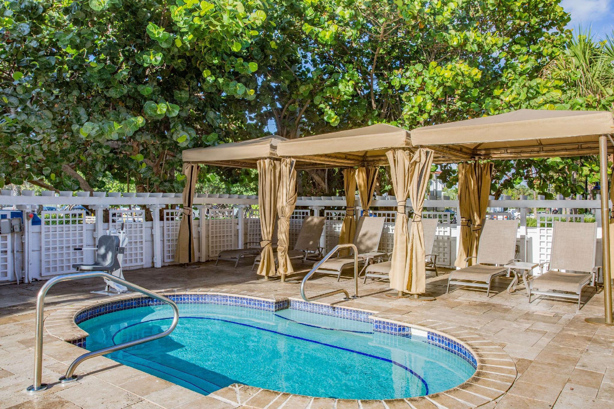 Wyndham Deerfield