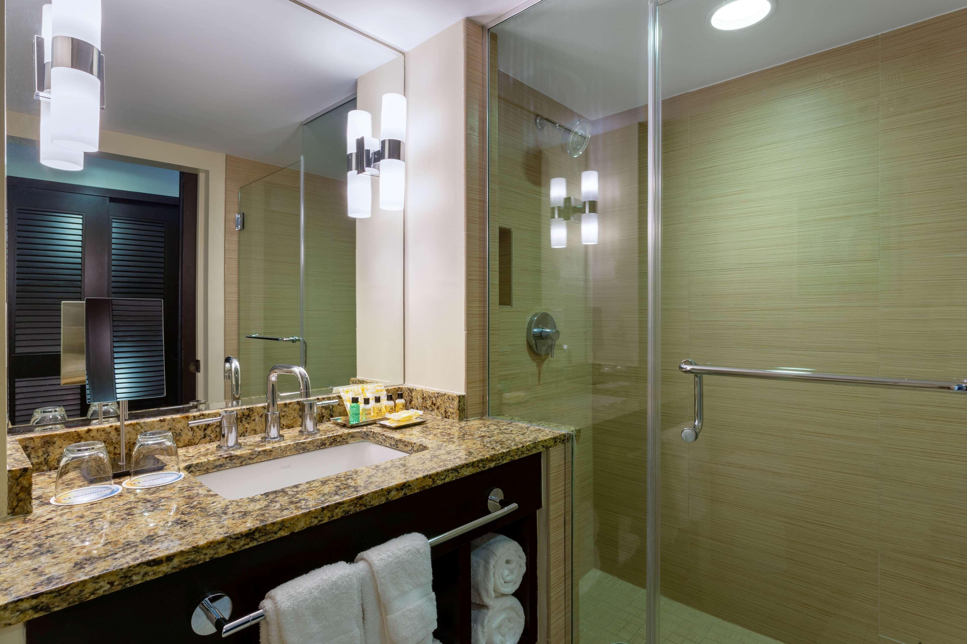 Wyndham Deerfield
