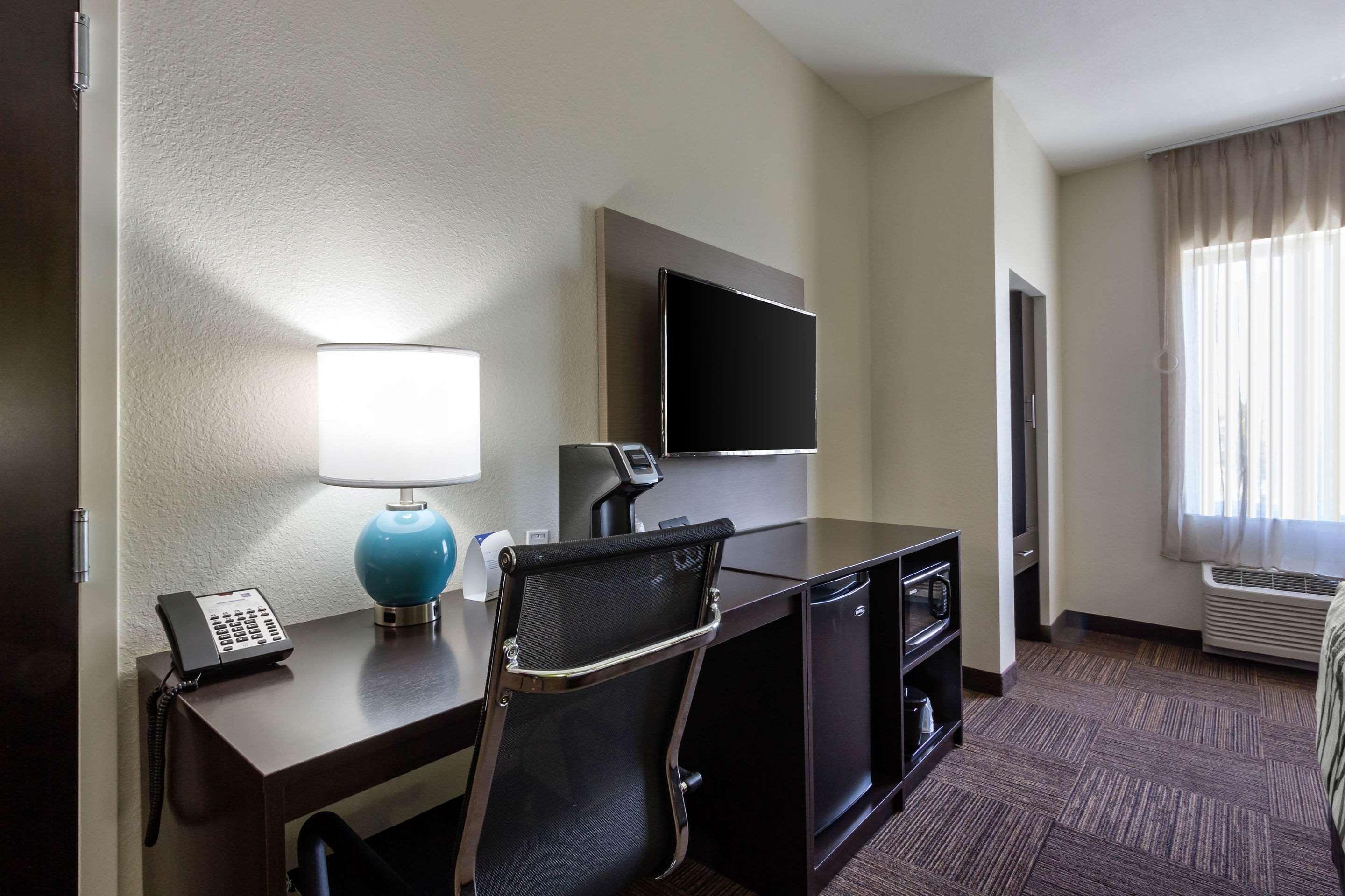 Hotel Sleep & South Tampa