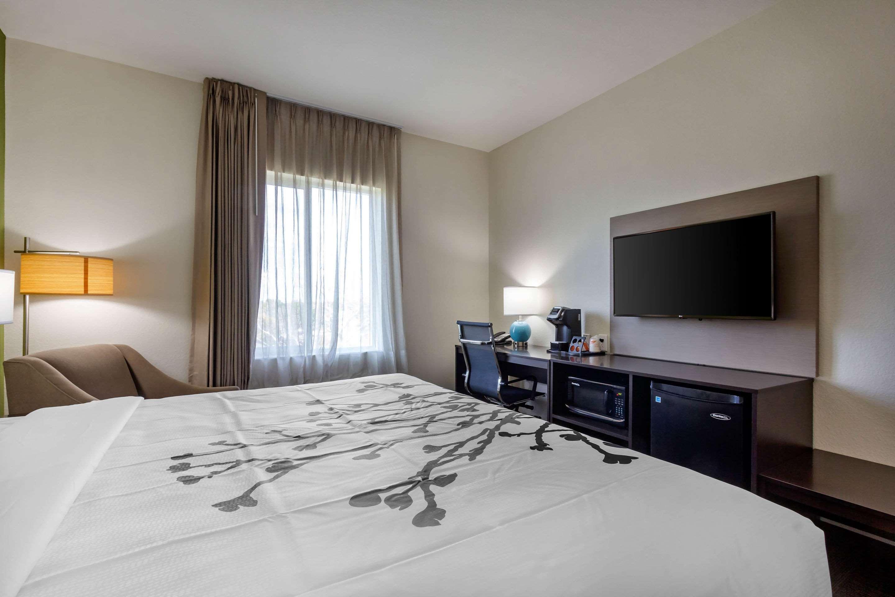 Sleep & South Hotel 2*