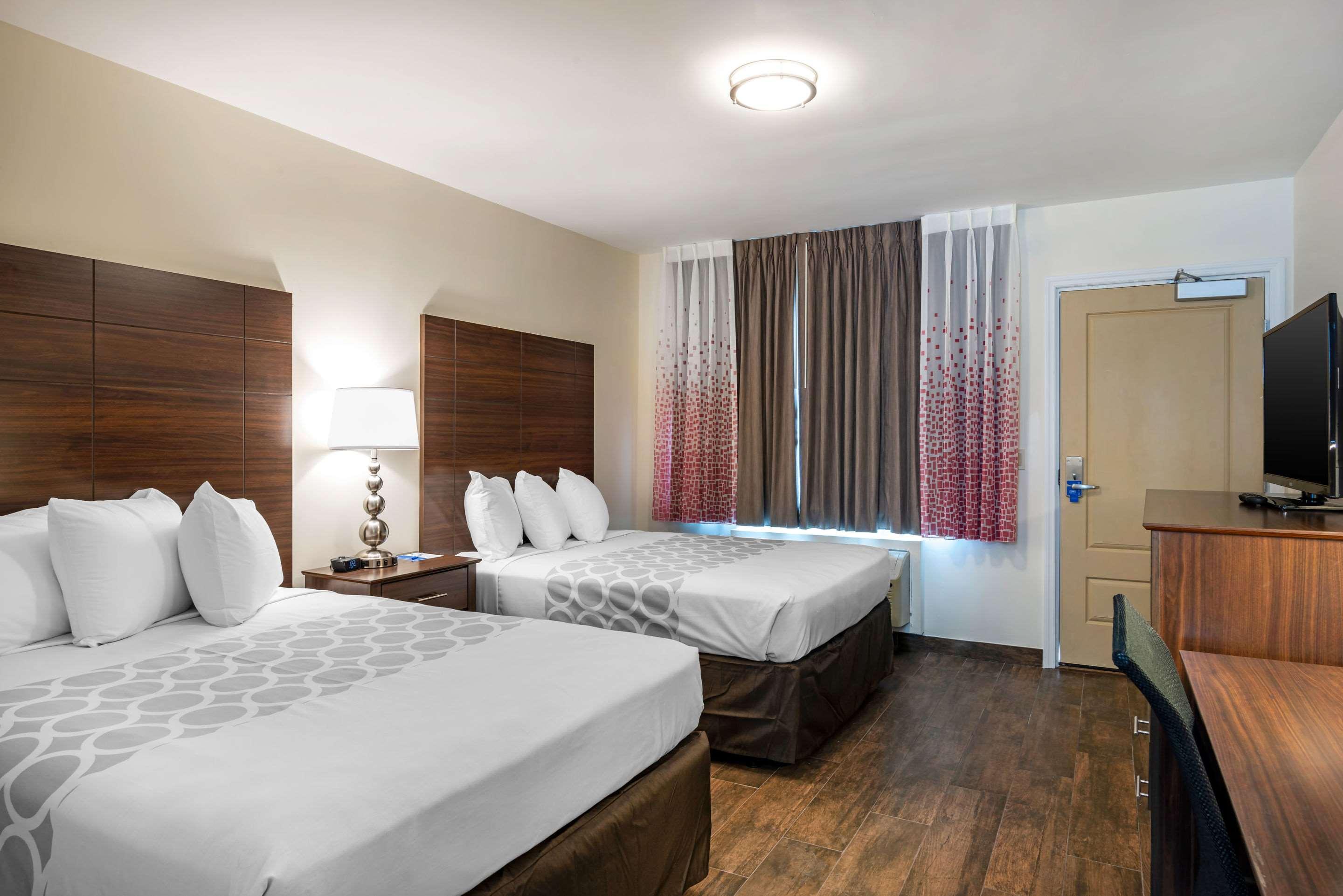 Downtown Hollywood Gardens Inn & Suites Inn Hollywood