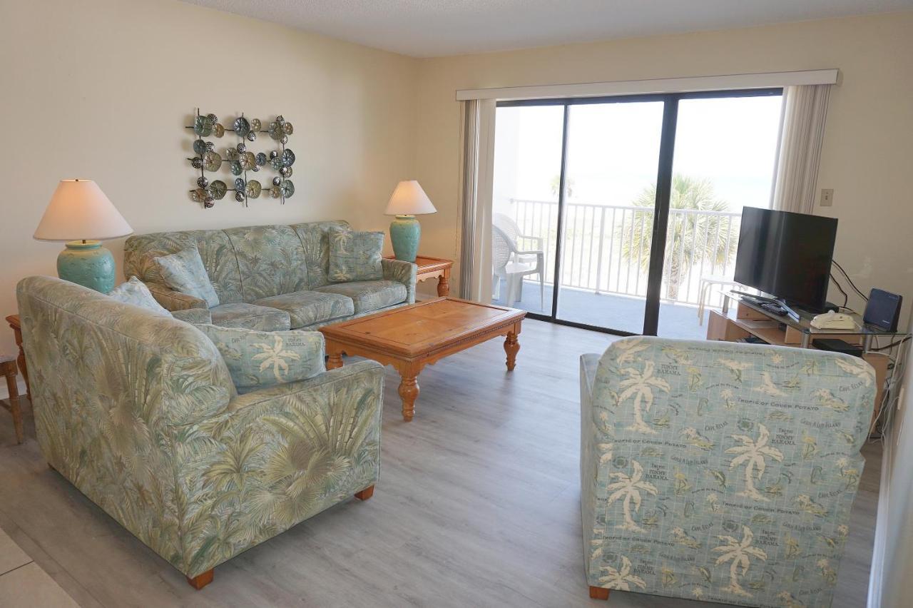 Apartment Sea Breeze By Travel Services