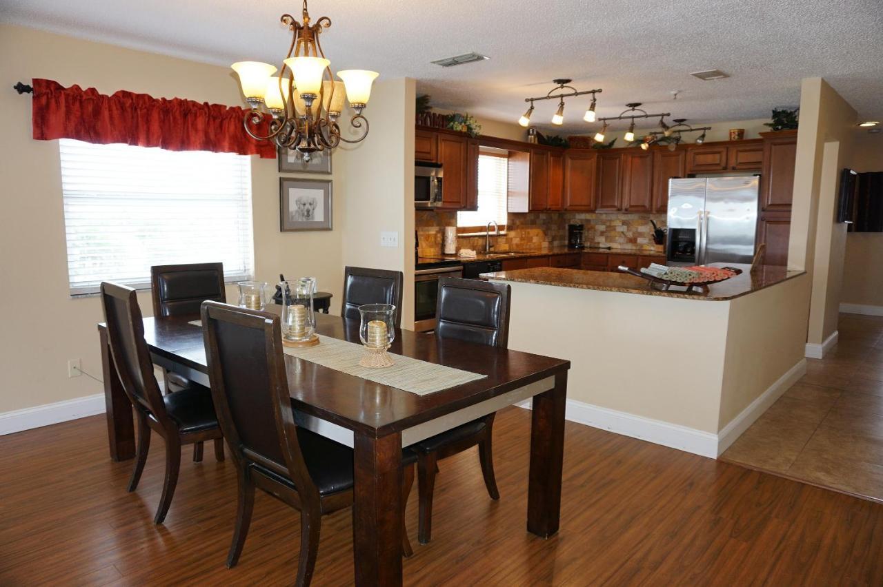 Sea Breeze By Travel Services Apartment