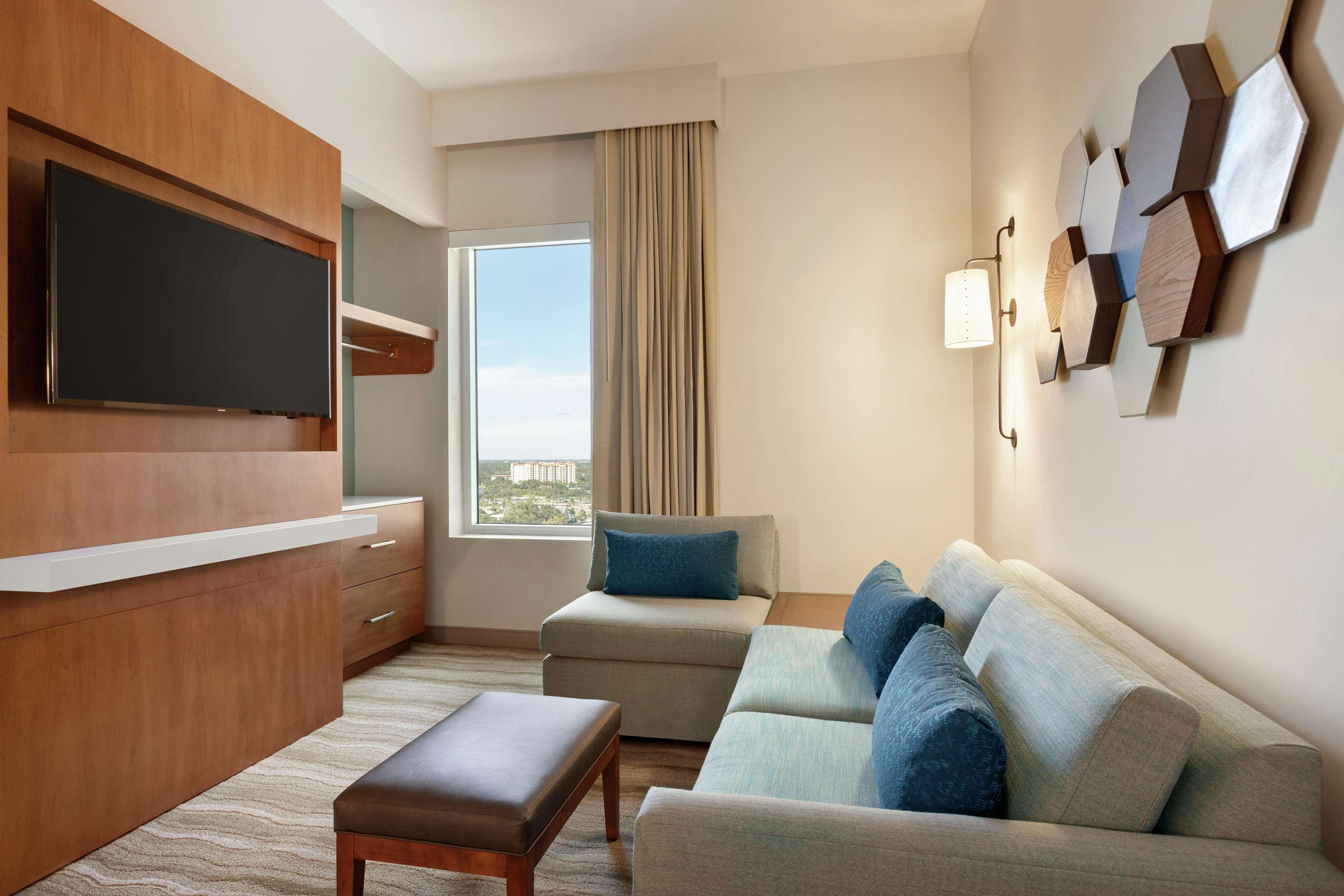 Hotel Embassy By Hilton 4*