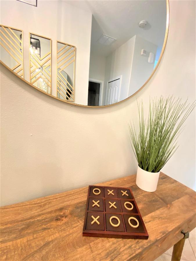 Villa Marvelous Magical House: Amazing Themes And Pool, 5mi