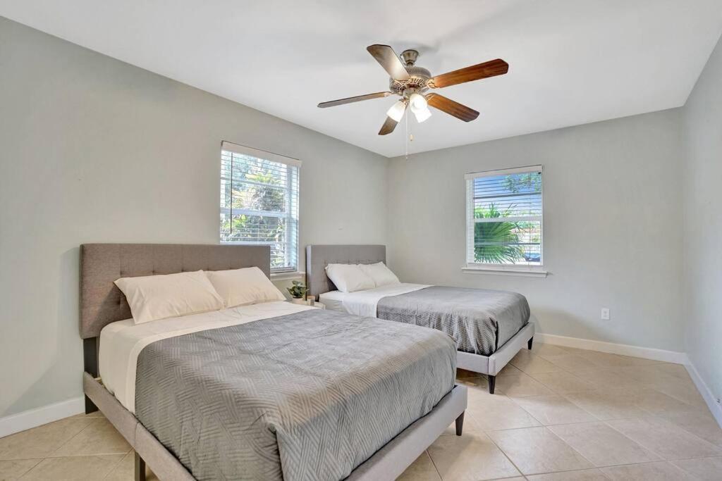 Luxury 3br W/heated Pool, Mins To The Villa