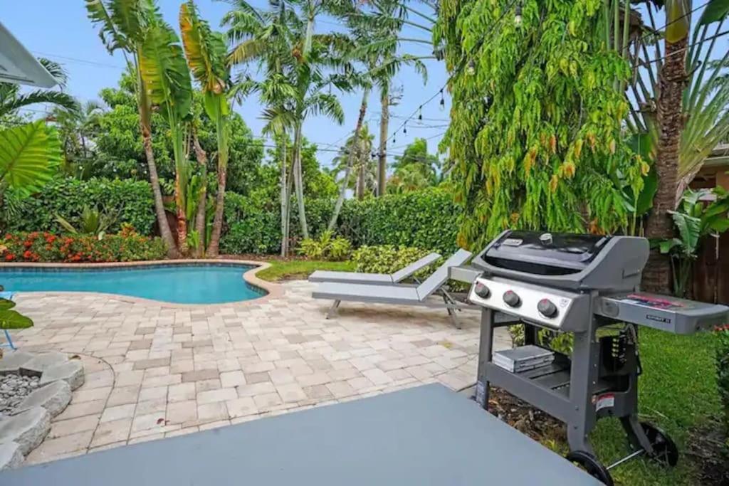 Villa Luxury 3br W/heated Pool, Mins To The