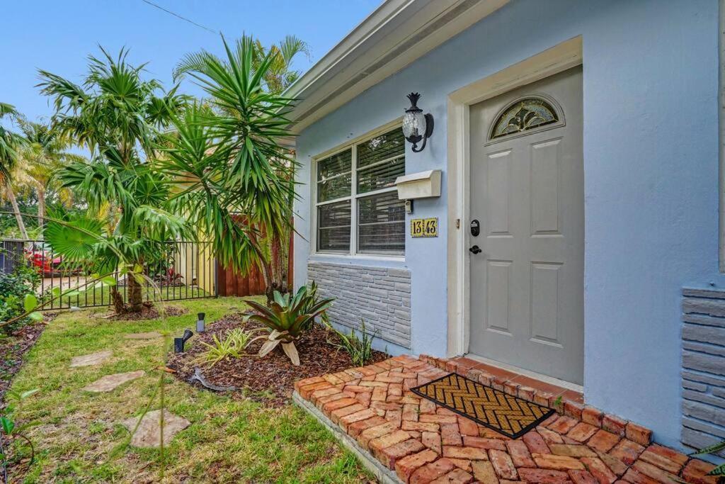 Luxury 3br W/heated Pool, Mins To The *