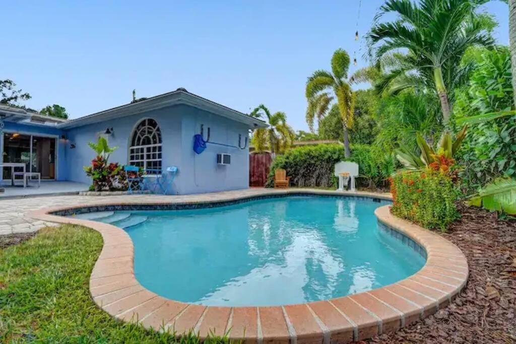 Villa Luxury 3br W/heated Pool, Mins To The *