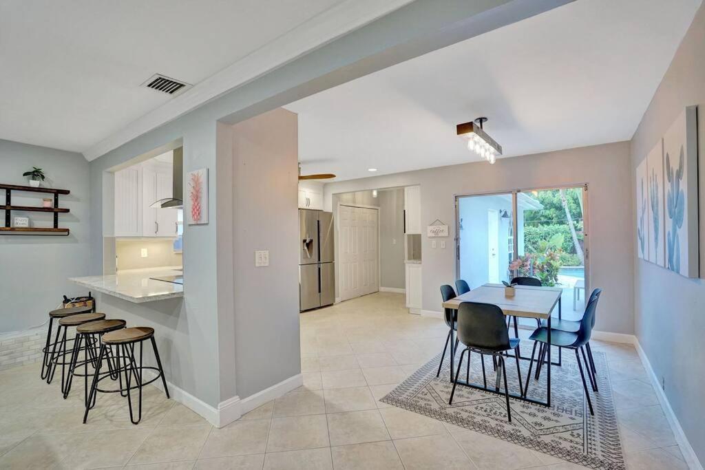 Villa Luxury 3br W/heated Pool, Mins To The