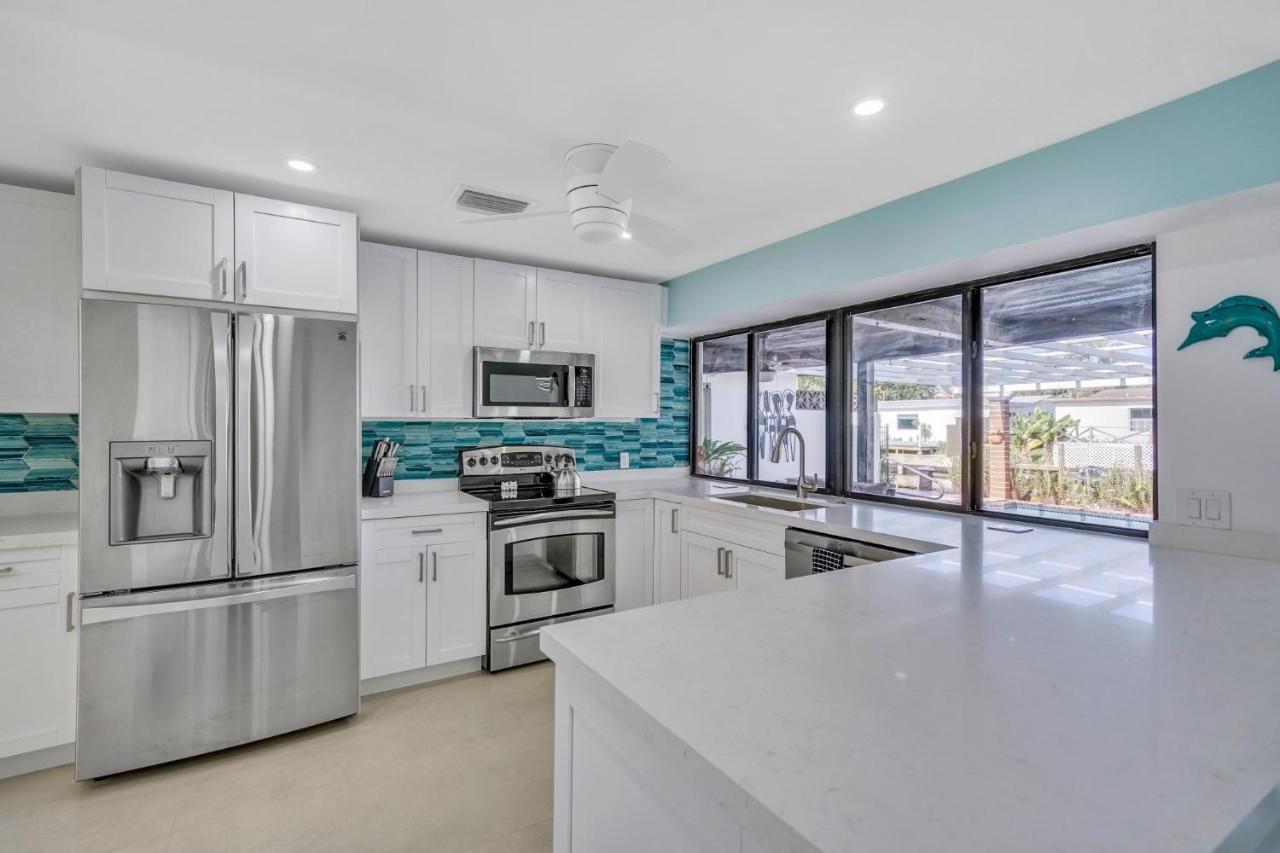 Crush's Waterfront Oasis With Private Pool Holiday home Fort Lauderdale