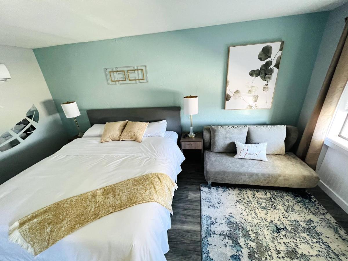 1915 Club Motel *