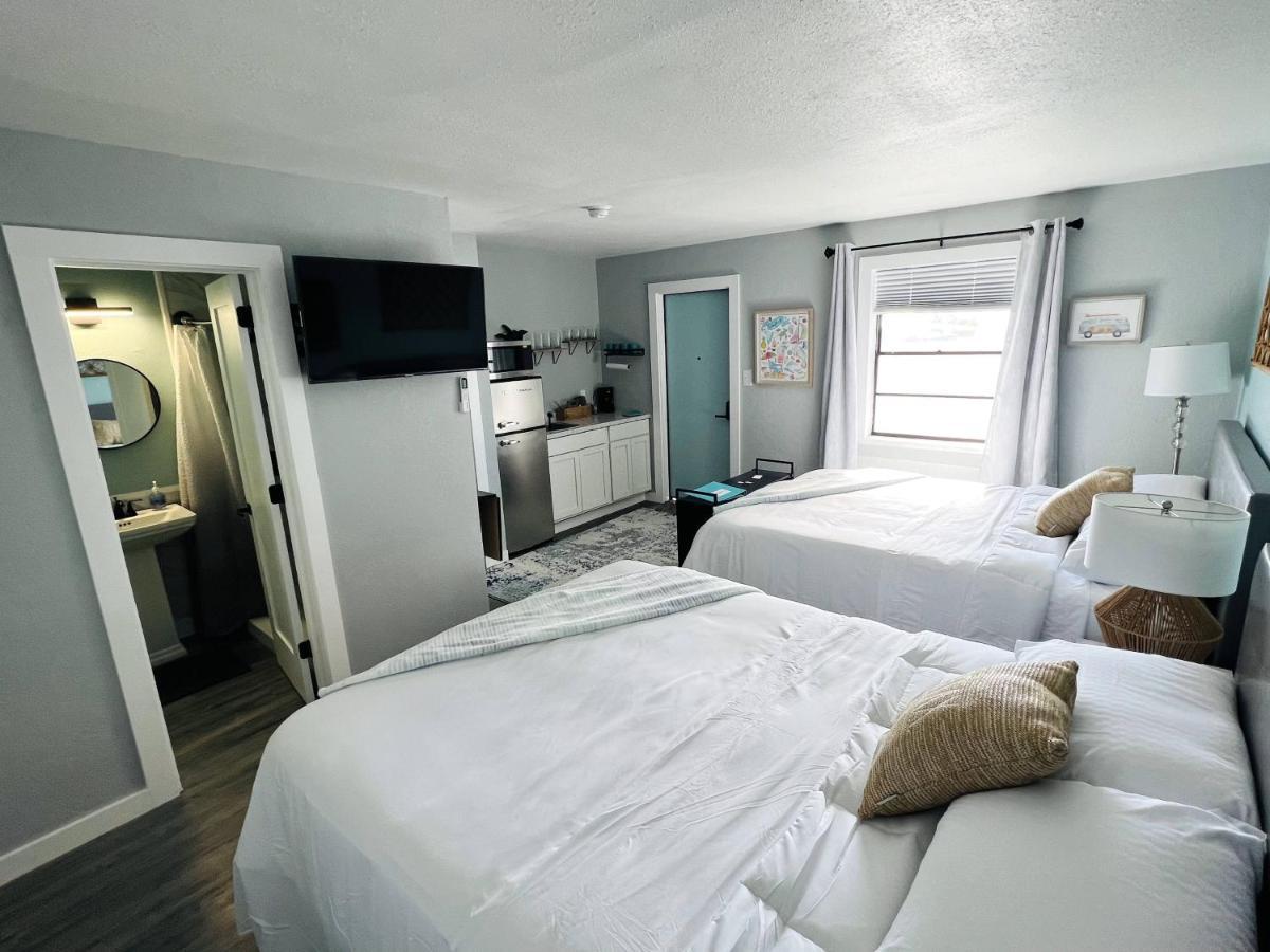 Motel 1915 Club