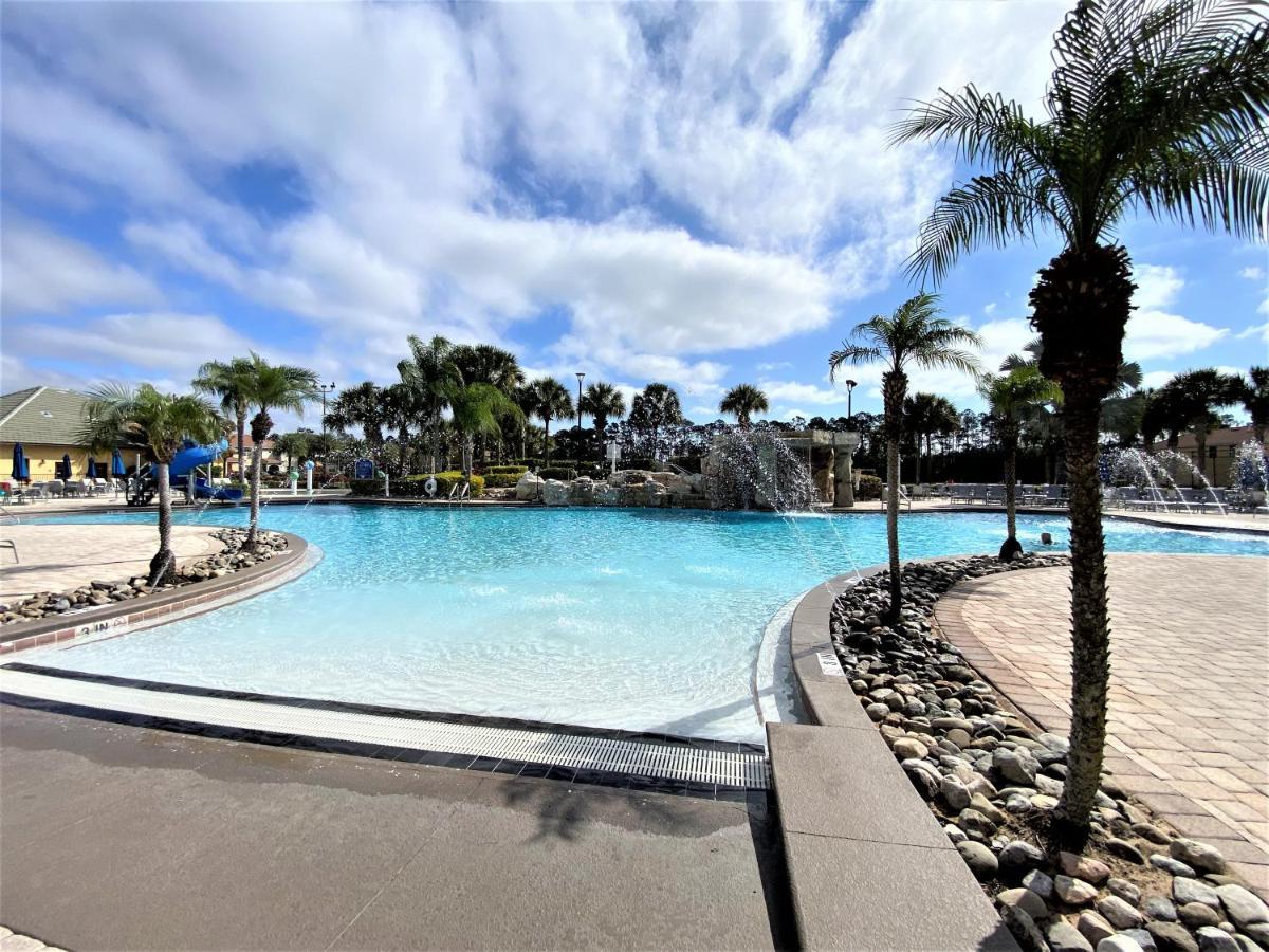 Villa Marvelous Magical House: Amazing Themes And Pool, 5mi Kissimmee
