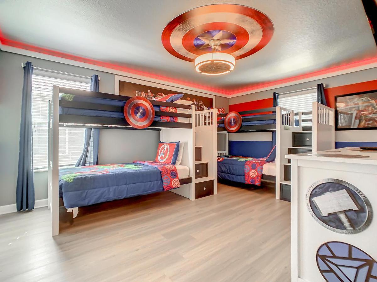 Marvelous Magical House: Amazing Themes And Pool, 5mi Villa