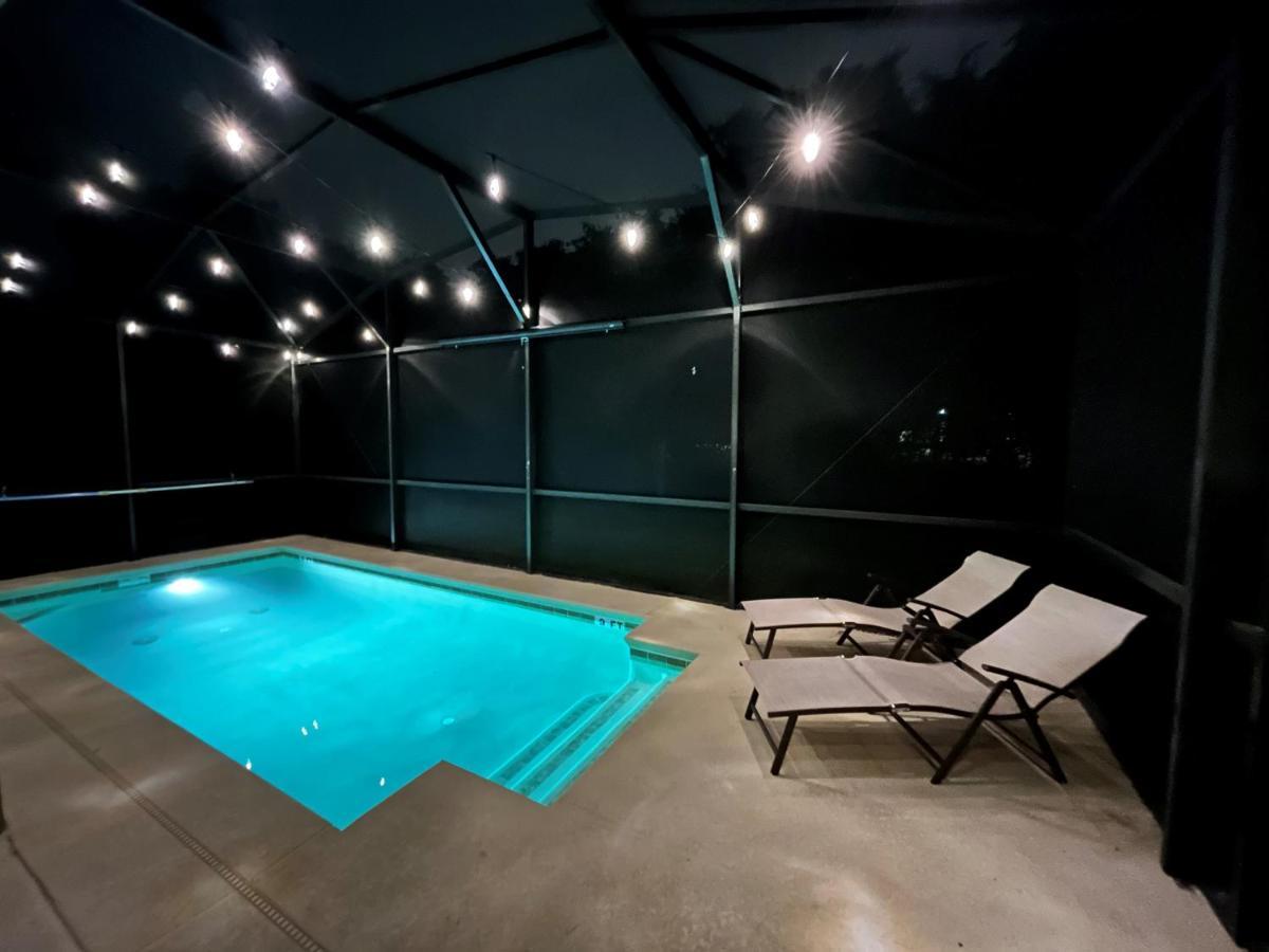 Villa Marvelous Magical House: Amazing Themes And Pool, 5mi Kissimmee