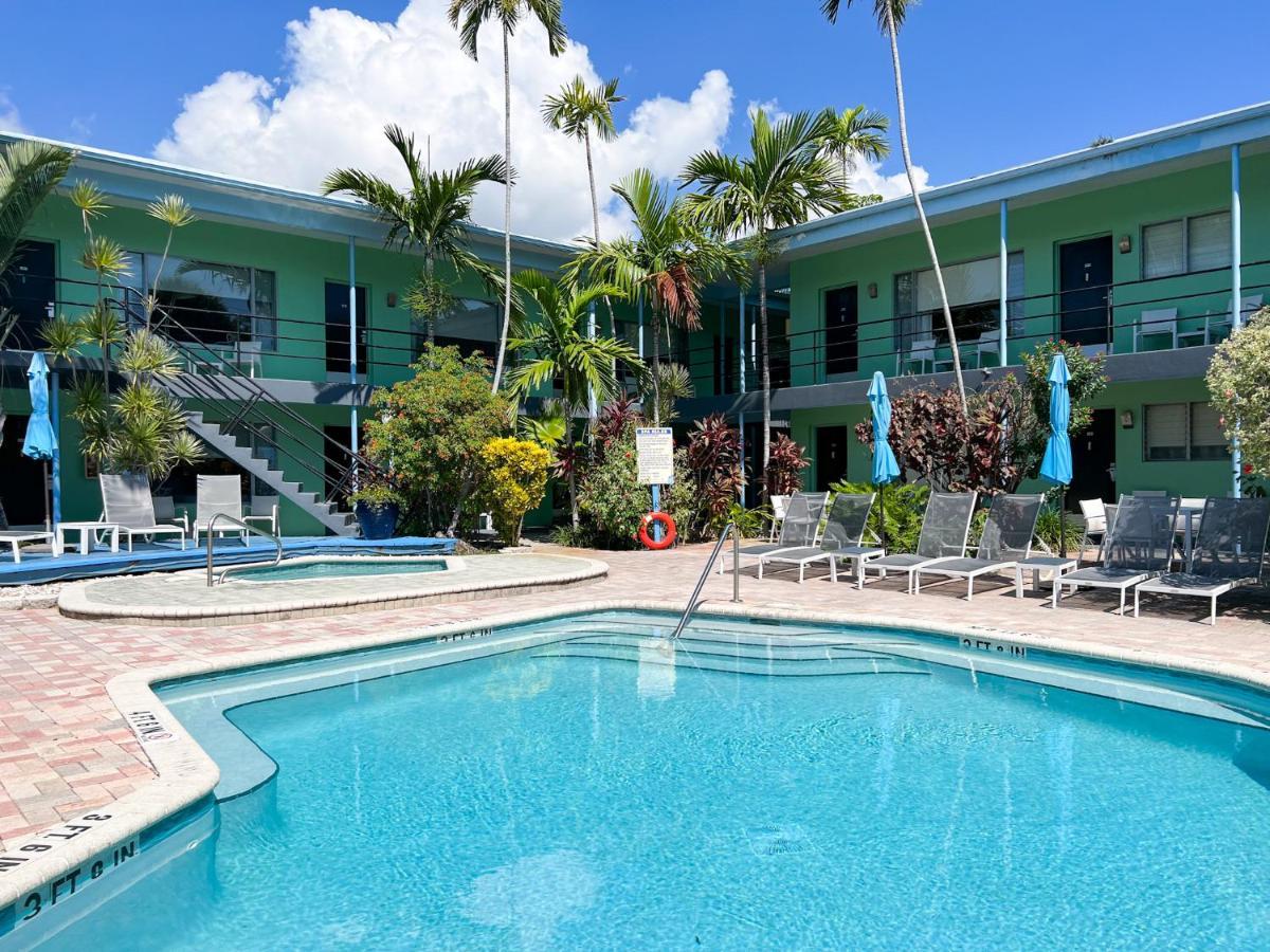 The Victoria Park Hotel 3*
