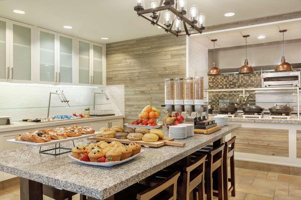 Hilton Garden East Brandon