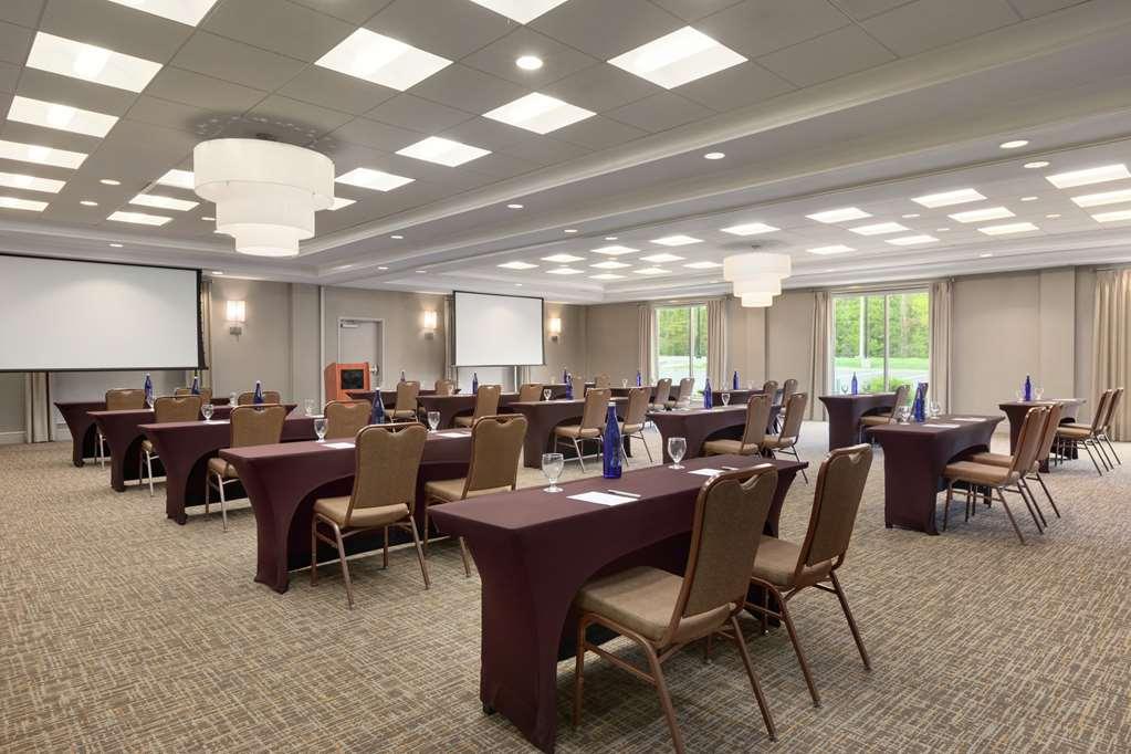 Hilton Garden East Brandon Hotel