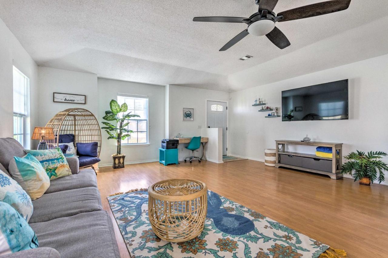 Bright With Yard About 6 Mi To * Pensacola