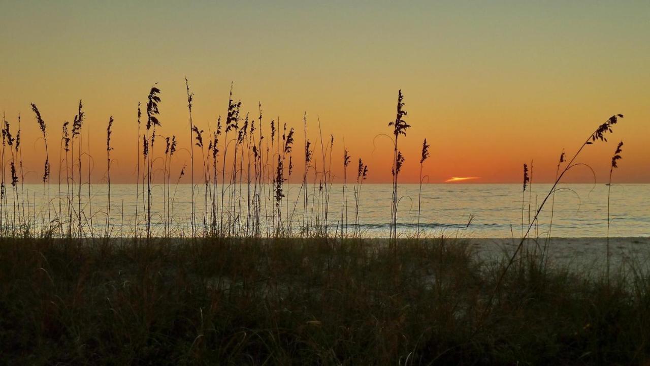 Sunset Chateau 412