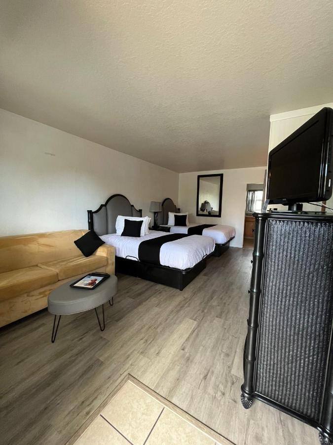 Inn Isles Madeira Beach
