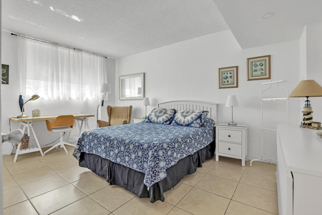 The Tides 2bedrooms 14th Floor We Are On The Beach! * Hollywood