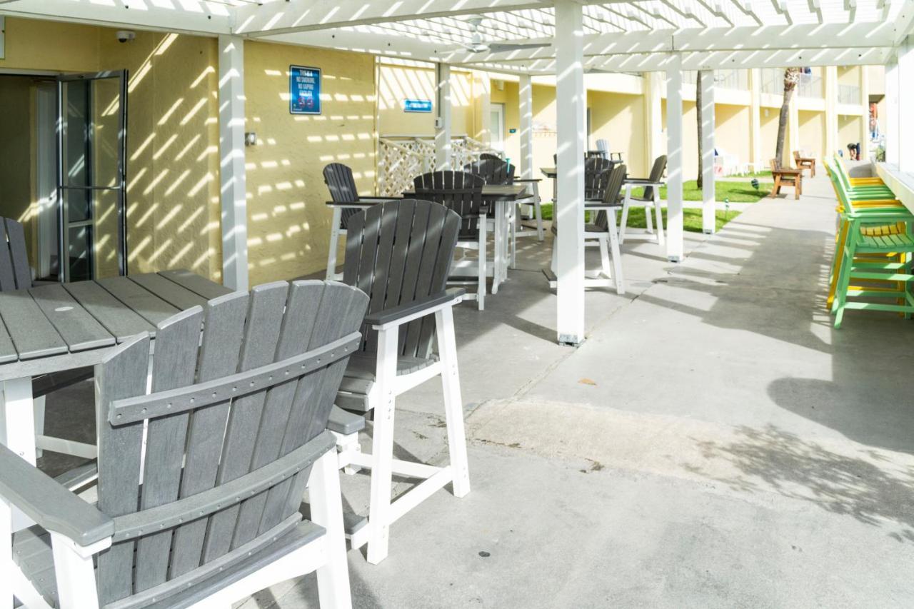 Dolphin Island Beachfront Private Balcony * Panama City Beach