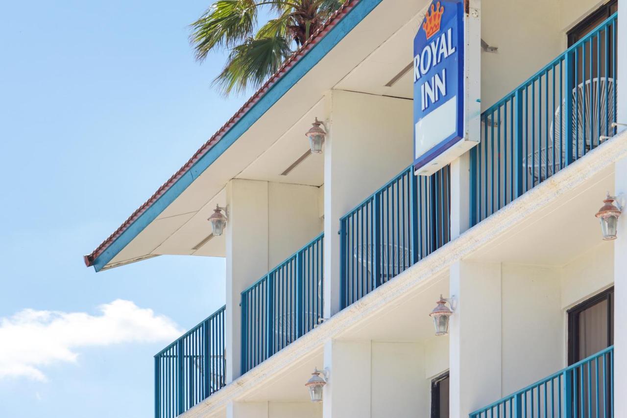 Royal Hutchinson Island
