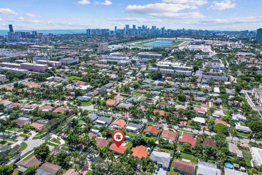 Your Florida Vacation Destination- Near Beach *