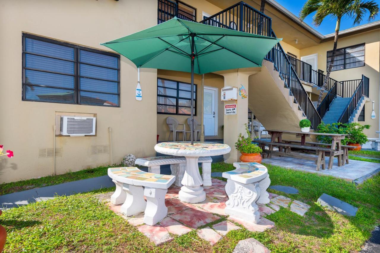 Apartment Tropic Isle & *