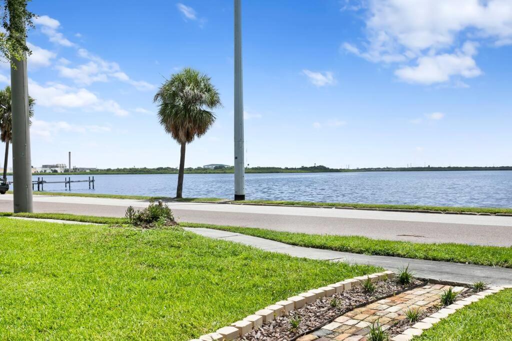 Deco Drive Waterfront 1bed On The Bay Tampa