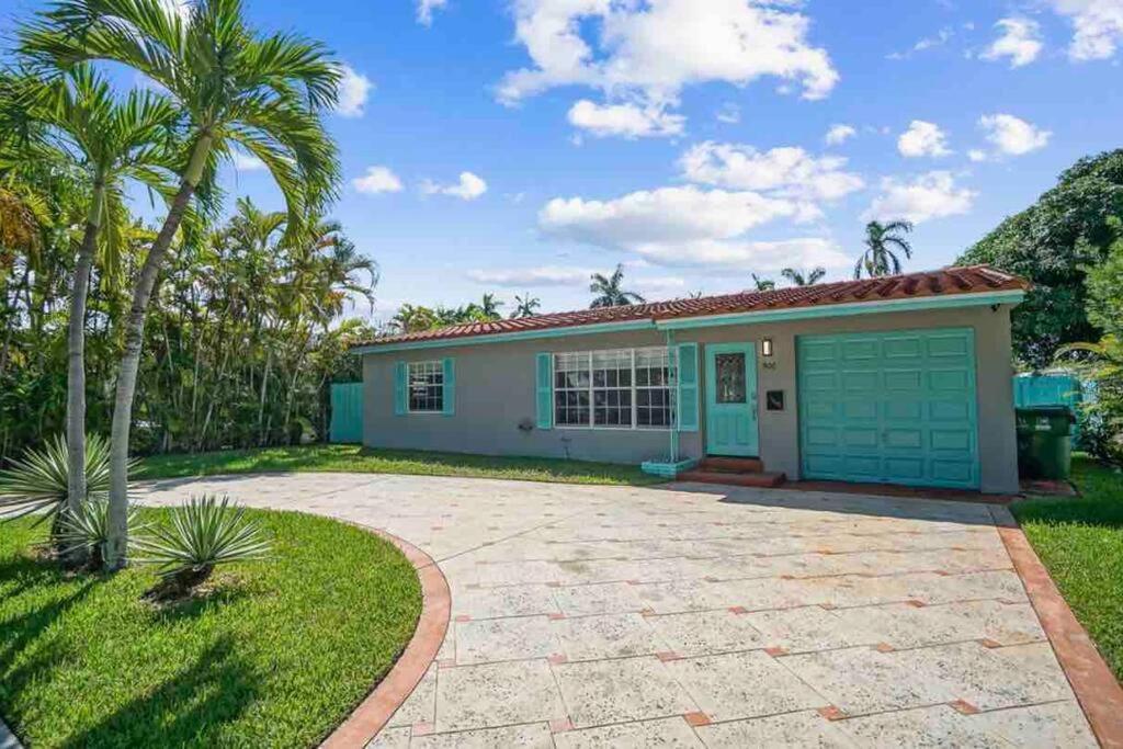 Holiday home Your Florida Vacation Destination- Near Beach *