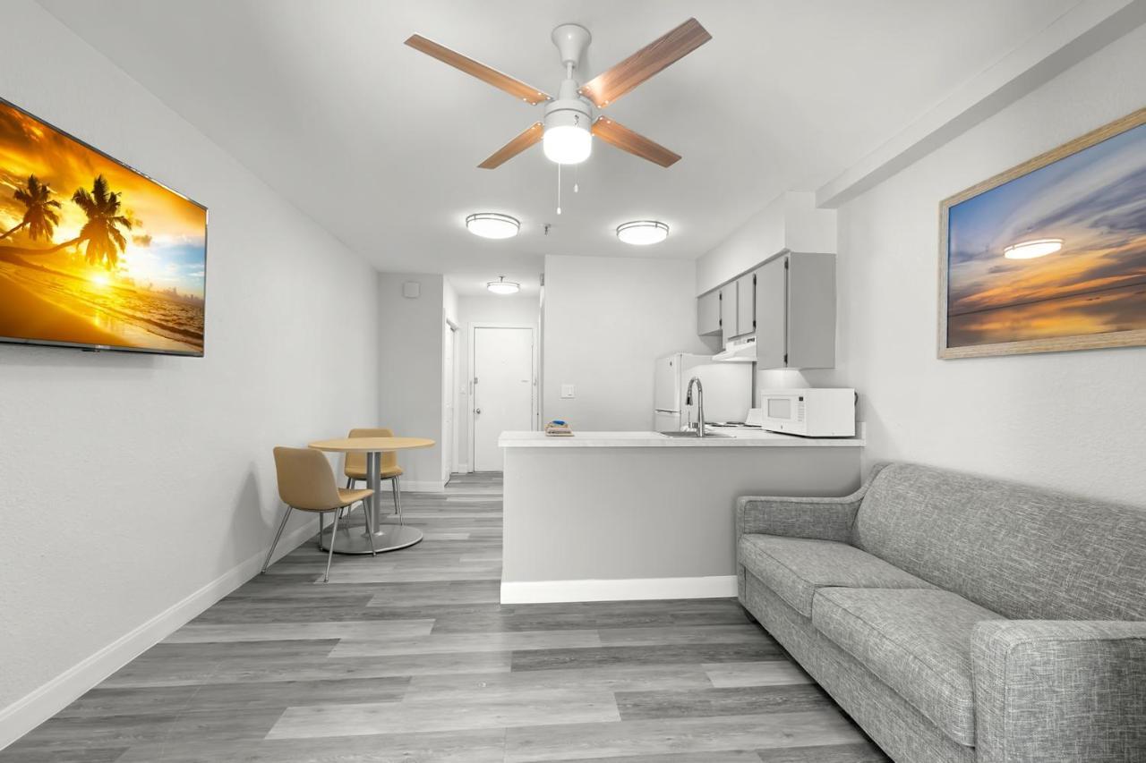 Hotel Grand Shores West