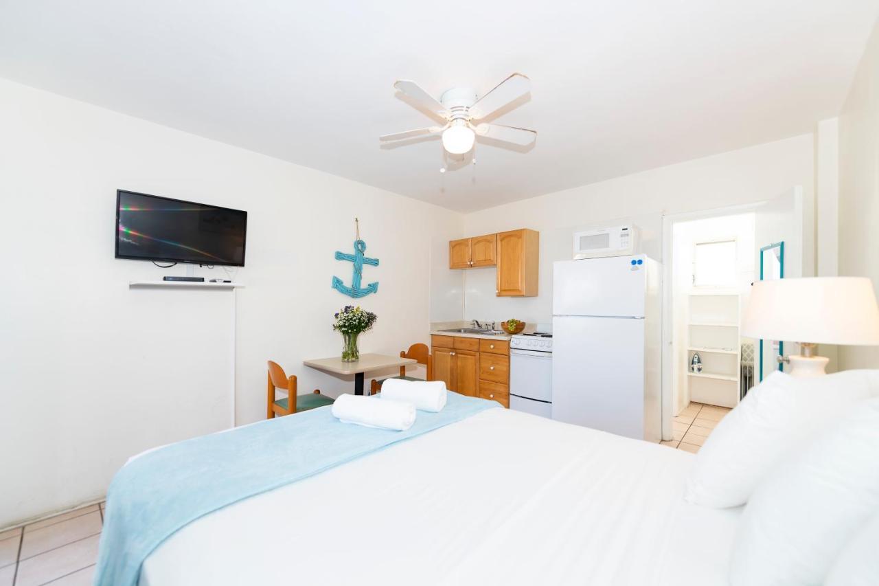 Tropic Isle & Apartment Hollywood