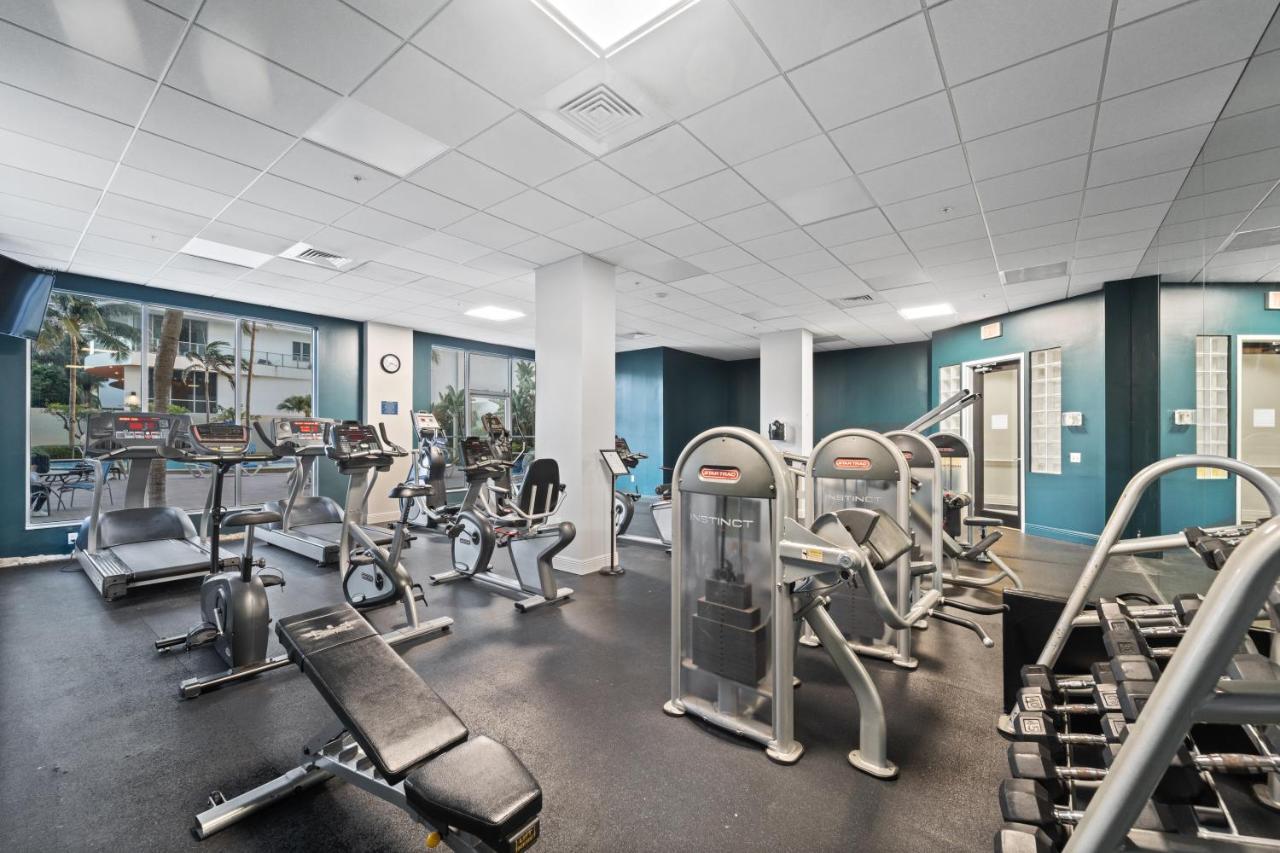 New Ocean View Condo, Direct Access, Pool & Amenities At * Hollywood