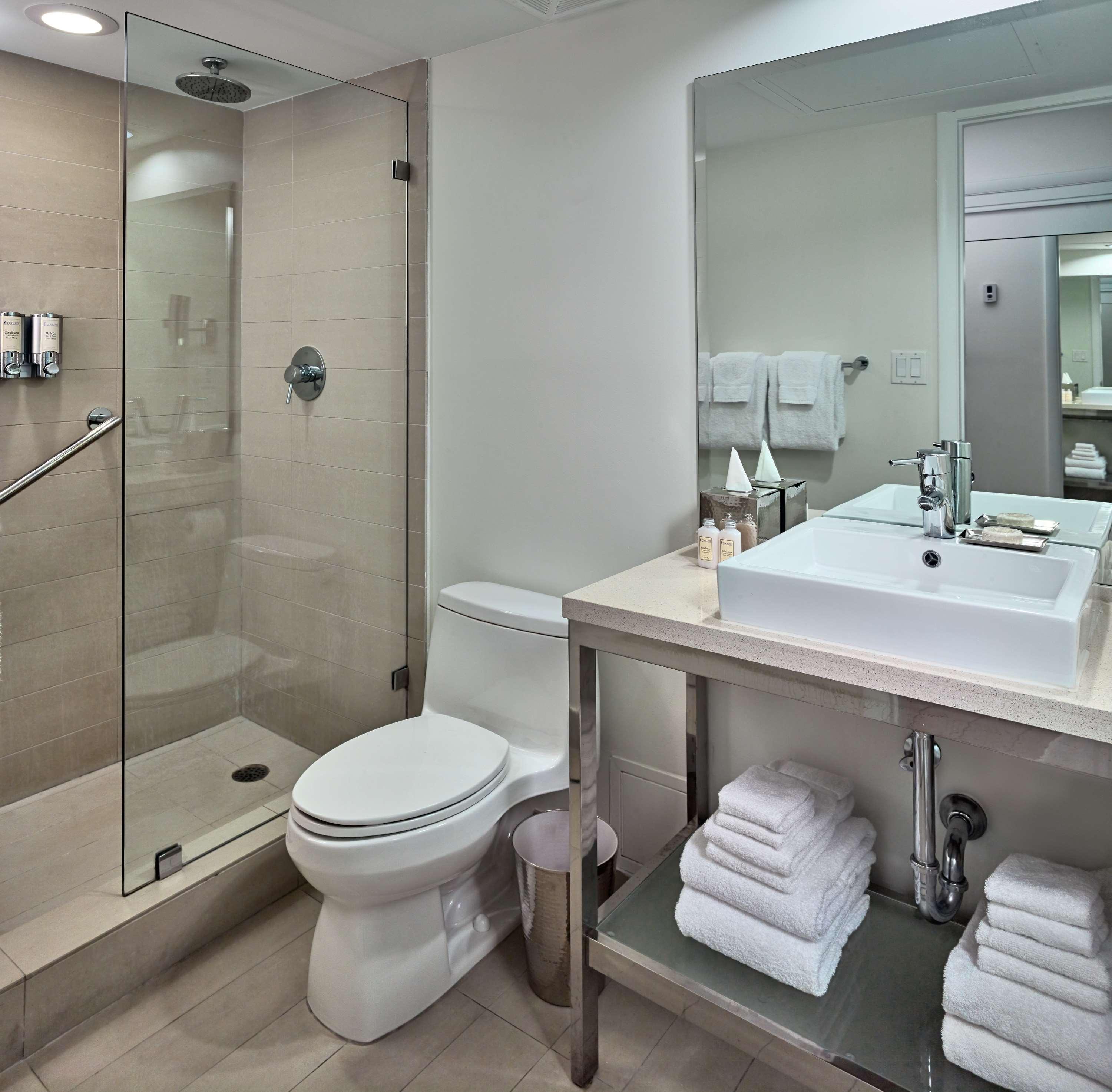 Sonesta Lauderdale 4*