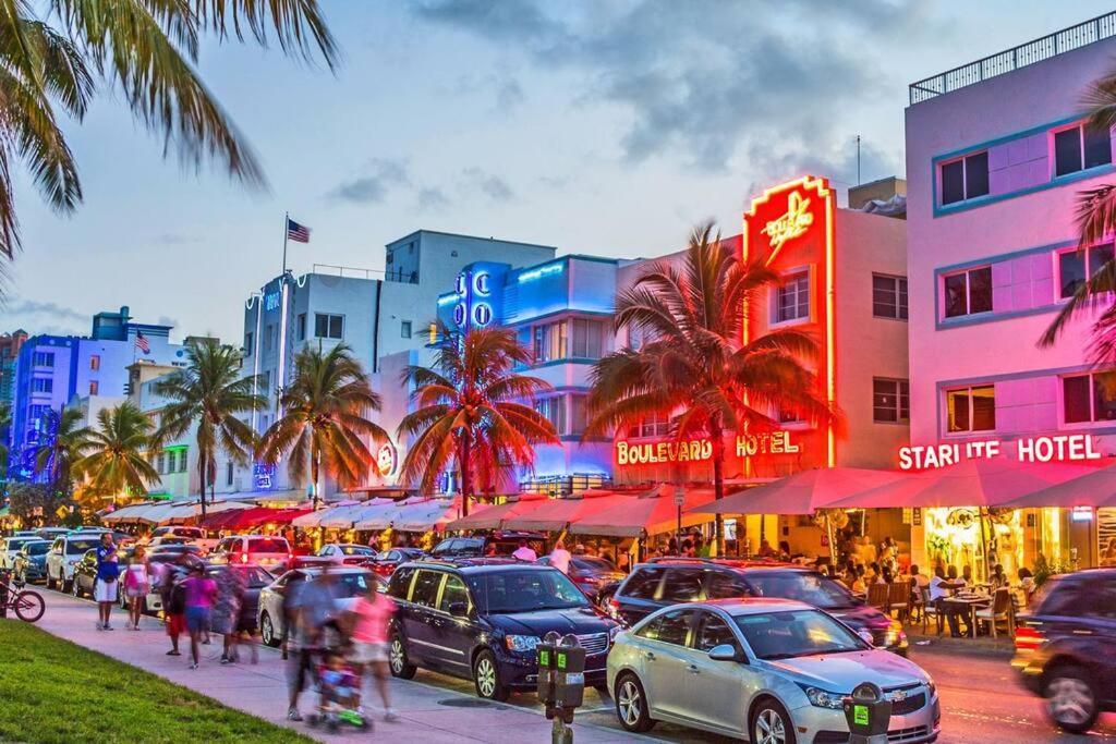 Beachway Per Ankh Holiday home Pompano Beach