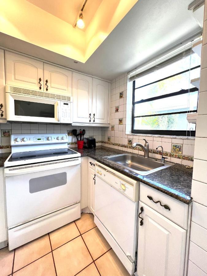 Apartment Great Location 2 Min Walk From The Beach Fort Lauderdale