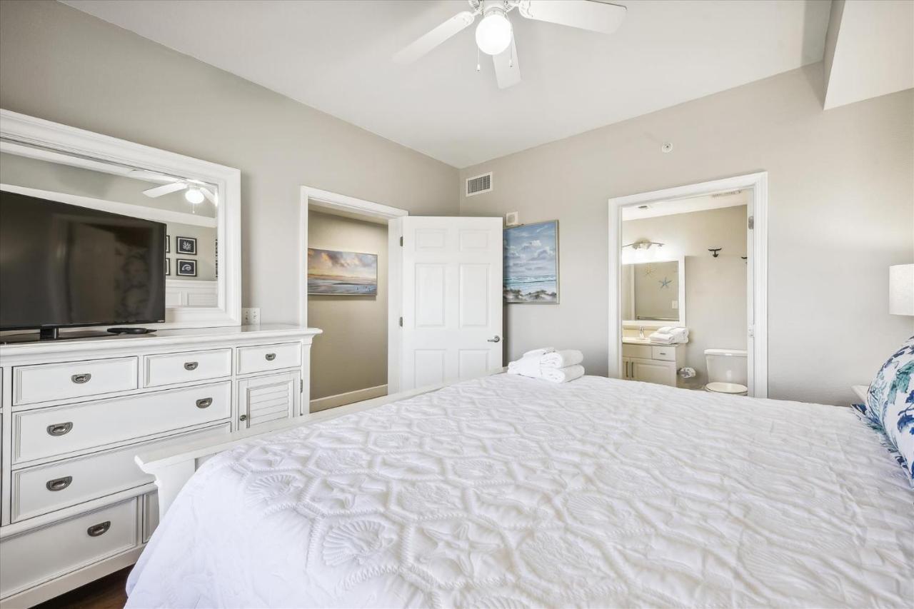 Gone Coastal - Tidewater Beach #2410 By Book That Holiday home