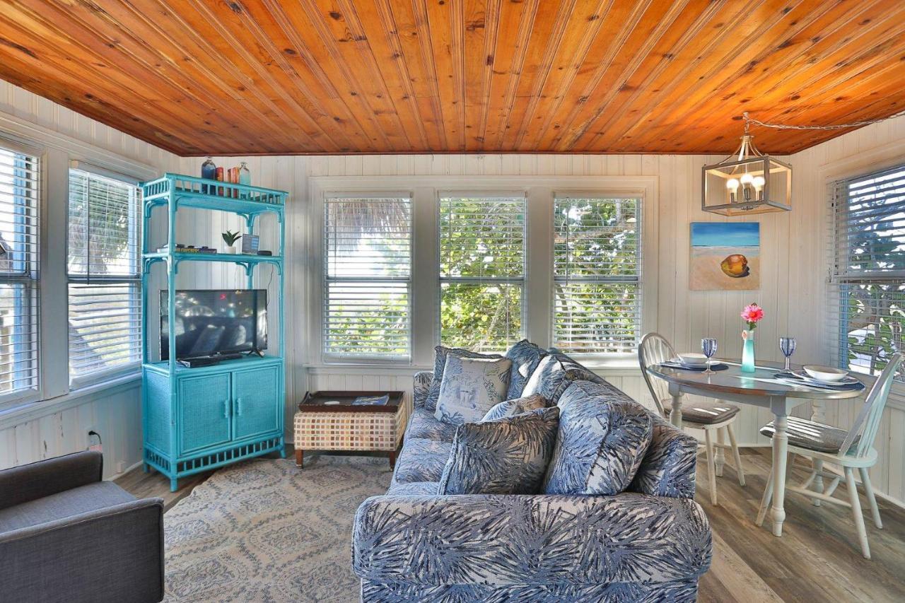 5 - Seahorse Cottages * St. Pete Beach