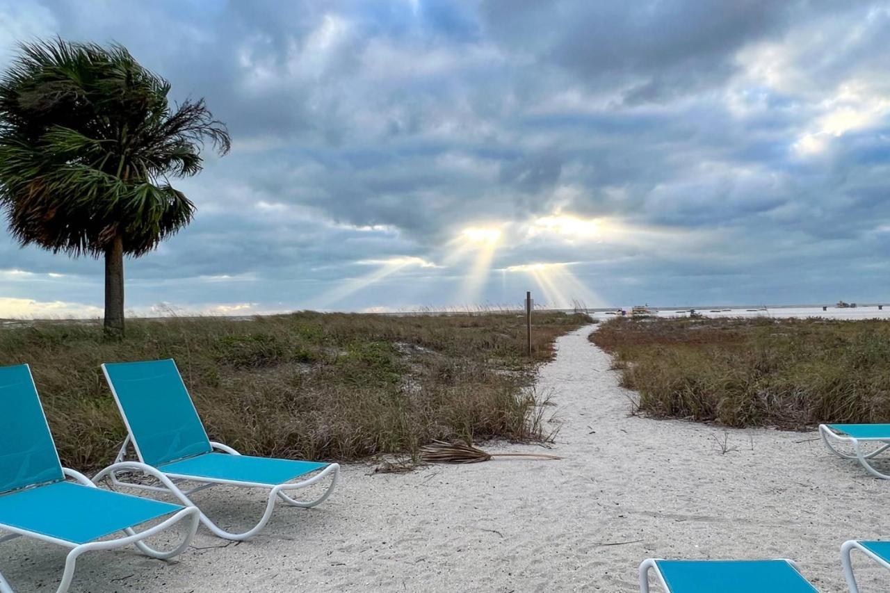 5 - Seahorse Cottages * St. Pete Beach