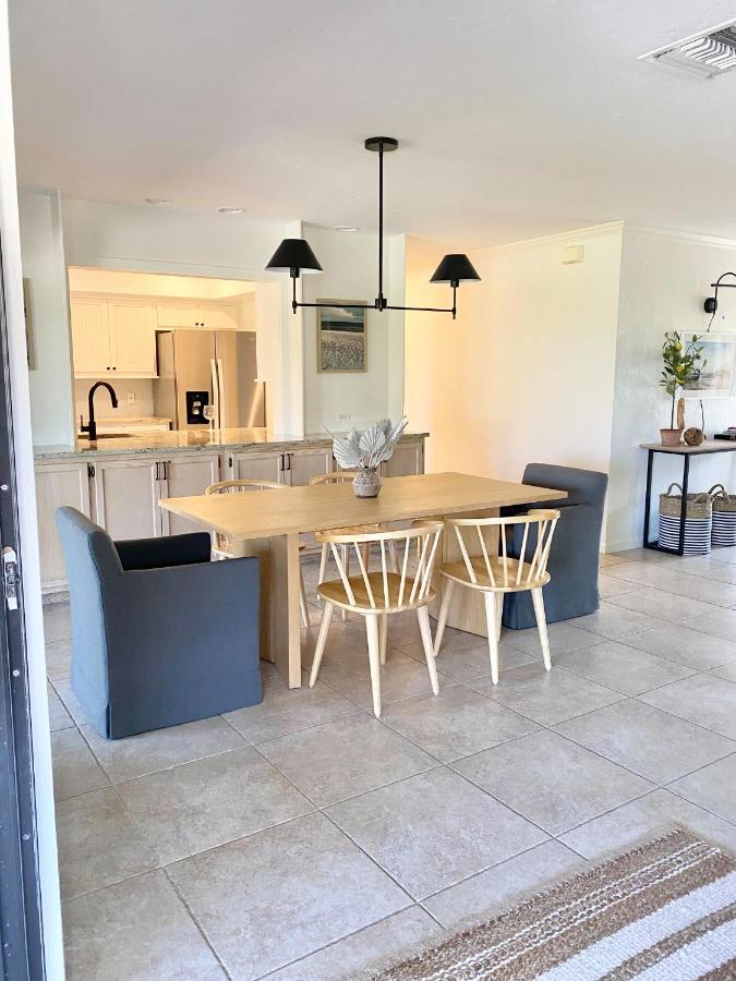 Beautiful Captiva W/hot Tub - On The Beach! Captiva Island