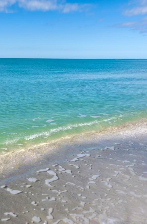 Beautiful Captiva W/hot Tub - On The Beach! *