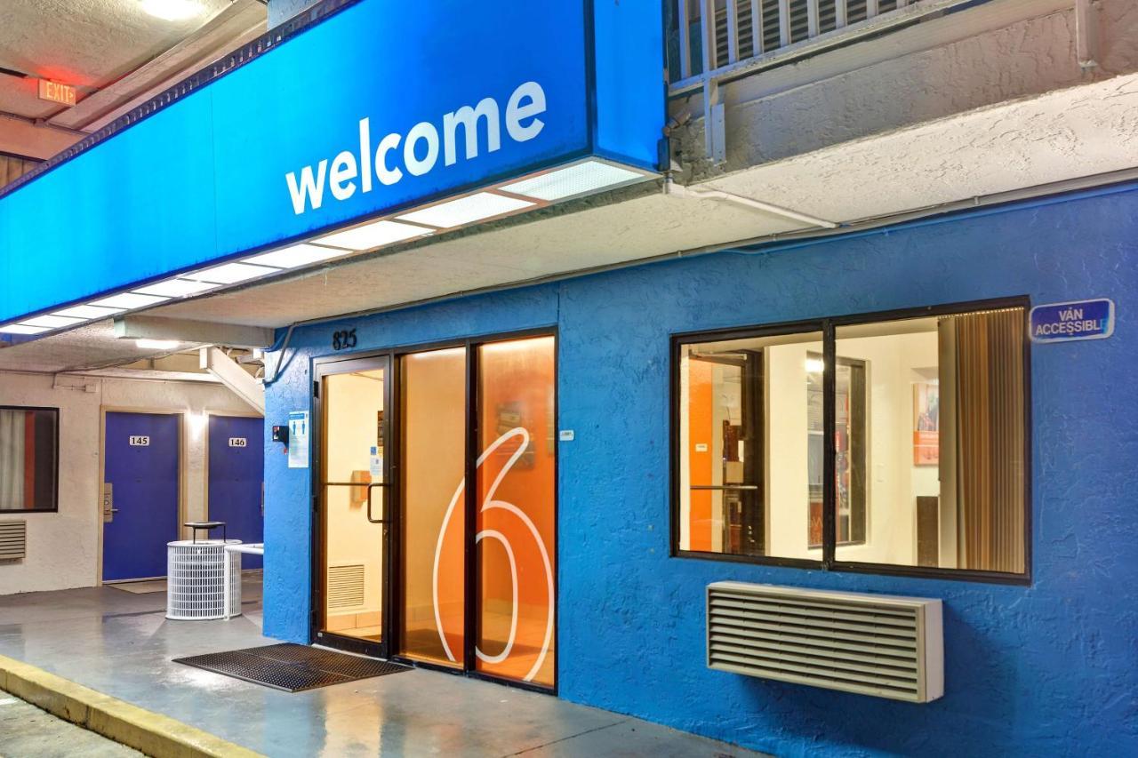 6 Dania Hotel Dania Beach