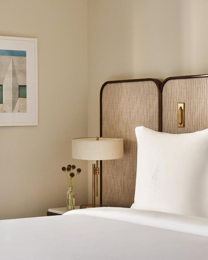 Four Seasons 5* Miami
