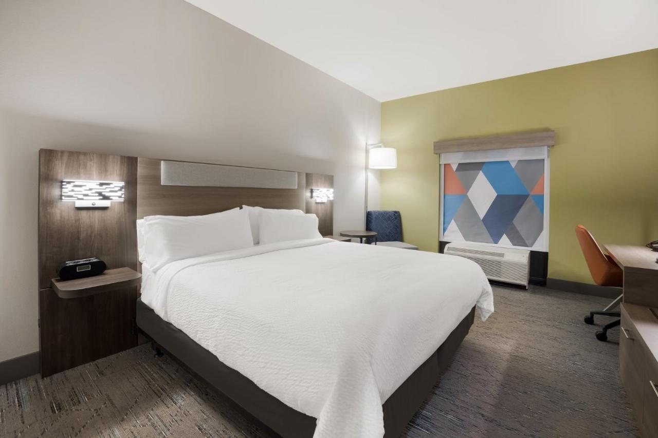 Hotel Express & Perry, An Ihg