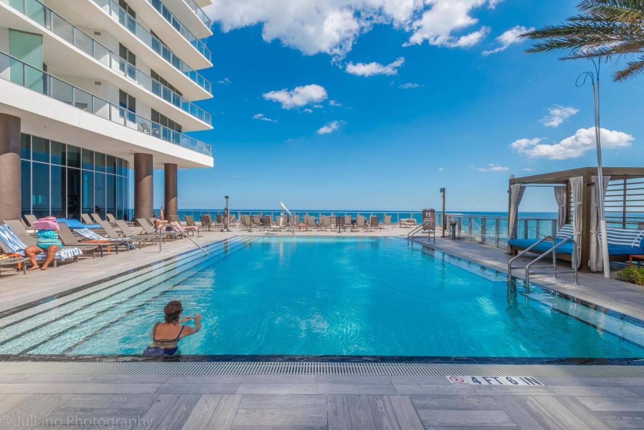 Apartment 2 Bedroom On 17th Floor On The